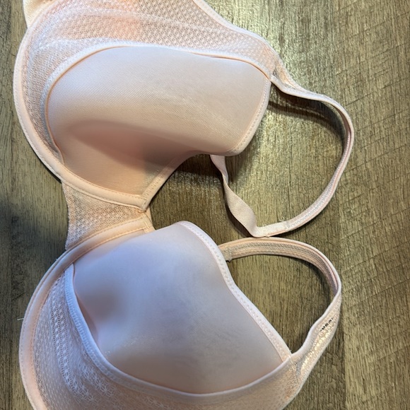 Some TellTale Innovator bra 40D - Picture 2 of 5